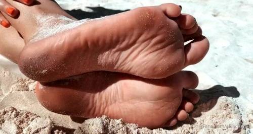 Alescoulier Torturing men at the beach like... xxx onlyfans porn video - camstreams.tv on delporno.com