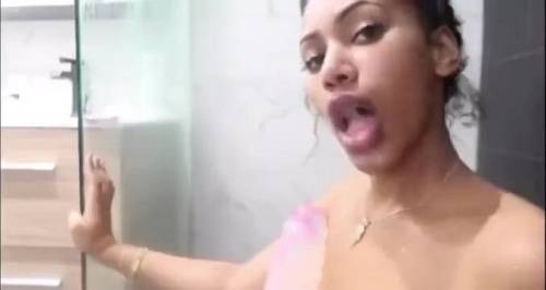 Katt Leya shower clip 3 - camstreams.tv on delporno.com