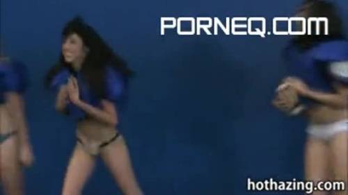Girls play naked football and get licked Sex Video - new.porneq.com on delporno.com