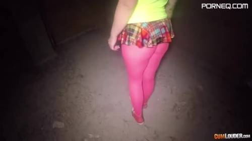 Fucking with a slutty girl in an abandoned house - new.porneq.com on delporno.com