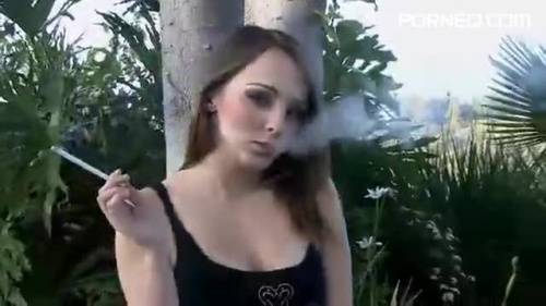 Sexy Charlie Laine smoking and flashing her pussy outdoors - new.porneq.com on delporno.com