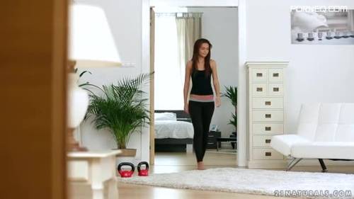 Alexis Brill does yoga when dude seduces her on floor - new.porneq.com on delporno.com