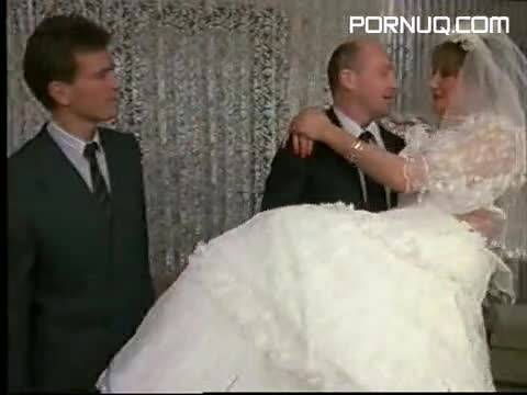 [Classic XXX] Eine Verdammt Heisse Braut Teil 1 (1989) (Uschi Karnat, Clyda Rosen) - new.porneq.com on delporno.com